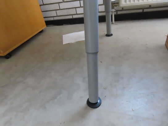 Skrivebord 160x80 (højdejusterbar)