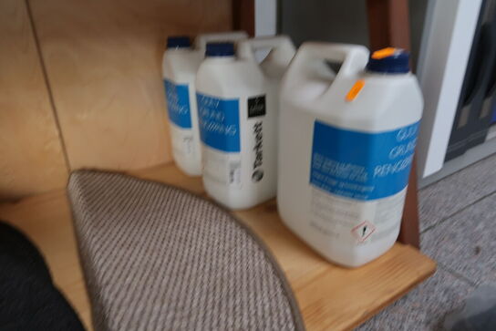 Hylde med div. Plejemidler