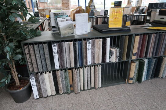 6 stk. reoler med div. Prøver