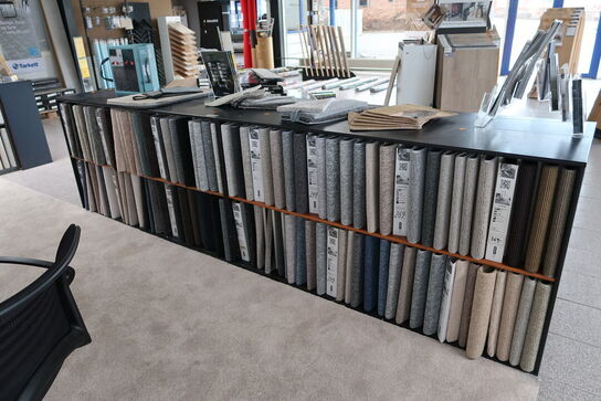 4 stk. reoler med div. Prøver