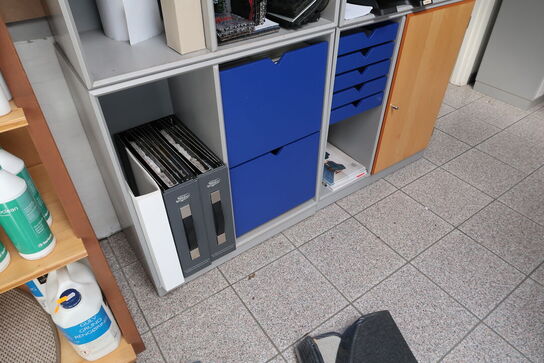 4 stk. reoler uden indhold