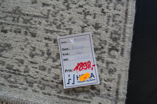 Gulvtæppe DOLZAGO Grey