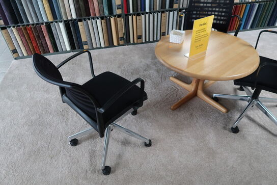 Bord med 3 stk. stole