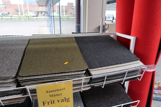 Stativ med div. måtter