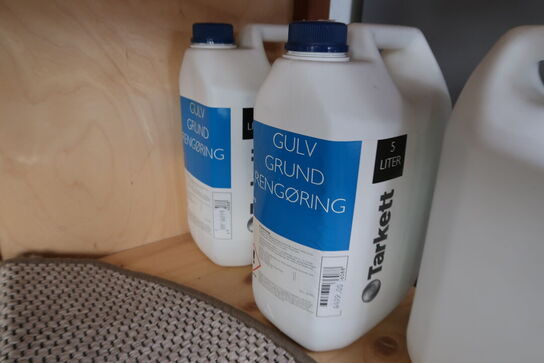 Hylde med div. Plejemidler