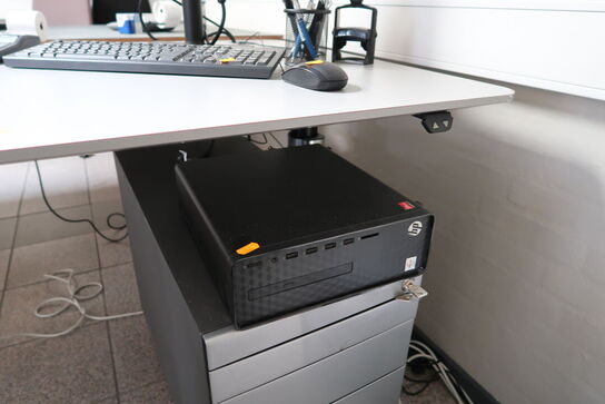 Computerskærm SAMSUNG S24E450, tastatur, mus, computer HP TPC-F127-SF