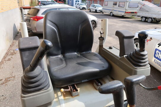 Minigraver TAKEUCHI TB210R