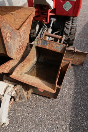 Minigraver TAKEUCHI TB210R
