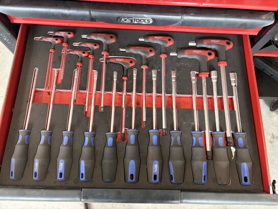 Værkstedsrullebord med indhold KS TOOLS
