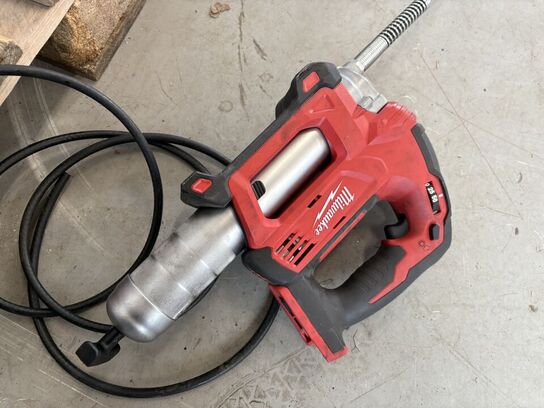Fedtpresse MILWAUKEE M18 GG