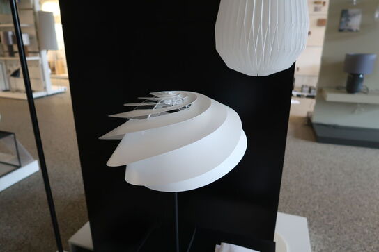 Bordlampe LE KLINT Swirl Hvid 4W
