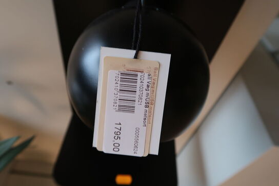 Væglampe FRANDSEN Ball M/USB Matsort