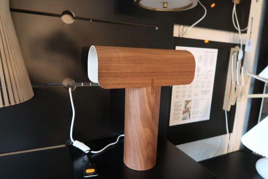 Bordlampe SECTO DESIGN Teelo 8020 Valnød