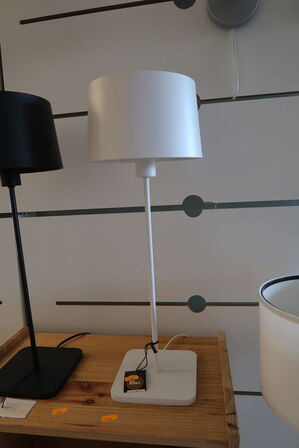 Bordlampe HERSTAL CUUB Mathvid
