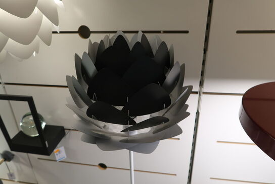 Gulvlampe UMAGE