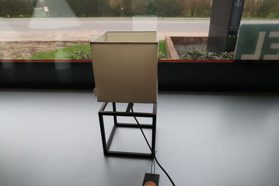 Bordlampe CUBE Sort/hvid 45cm