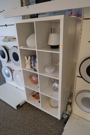 Reol uden indhold