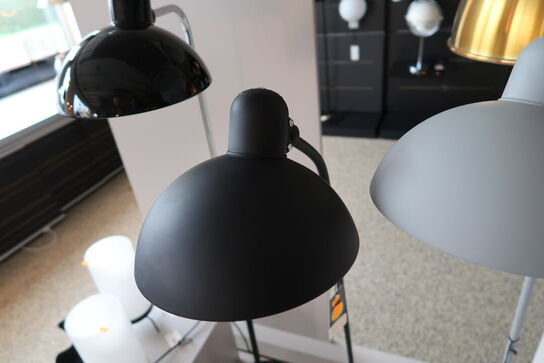 Gulvlampe FRITZ HANSEN KAISER IDELL 6556-F