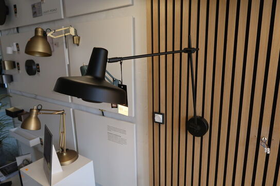 Væglampe LAMPEFEBER Arigato Sort