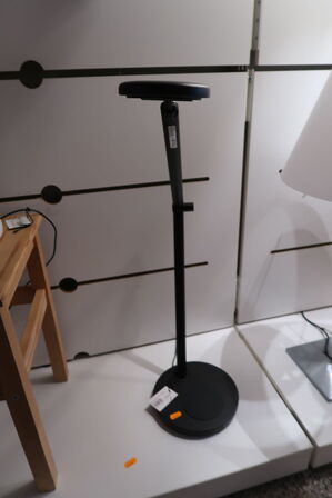 Gulvlmampe GLAMOX LUXO Motus Sort