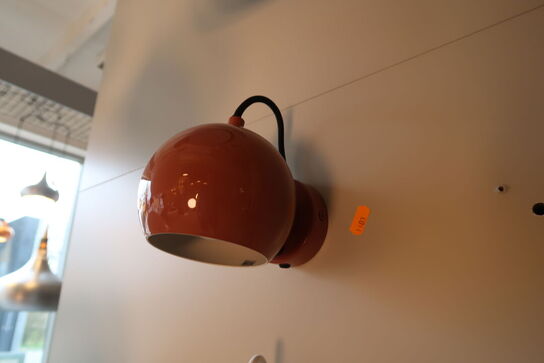 Væglampe FRANDSEN Ball Glossy Red