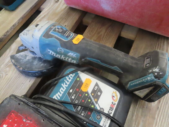 Vinkelsliber, batteri og oplader - MAKITA DGA506