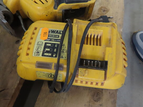 Stiksav, Vinkelsliber, Oplader - DEWALT