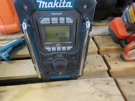 Radio m. Bluetooth og batteri - MAKITA