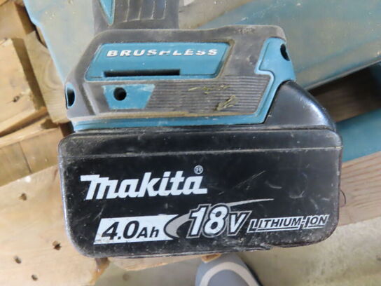 Slagnøgle, Batteri, topnøglesæt -  MAKITA DTW300