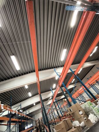 Pallereol 7 fag uden indhold plus 2 vanger