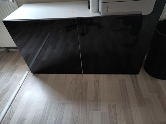 3 stk skabe uden indhold