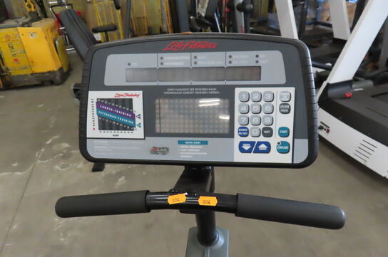 Fitnesscykel LIFEFITNESS