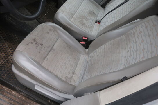 Varebil VOLKSWAGWEN transporter kasseveogn 2,0 tdi