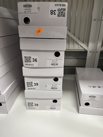 4 ks. Damesko i blandet størrelser 