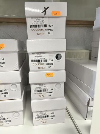 4 ks. Damesko i blandet størrelser 