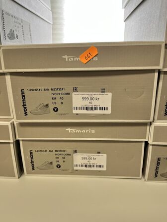 2 ks. Damesko i blandet størrelser