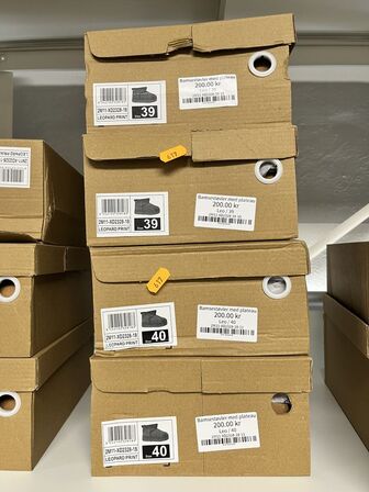 4 ks. Damesko i blandet størrelser 