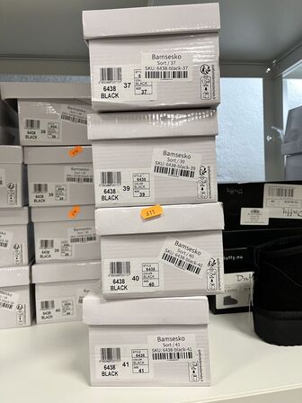 4 ks. Damesko i blandet størrelser 