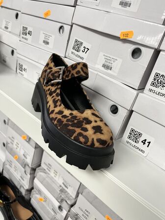 5 ks. Damesko i blandet størrelser