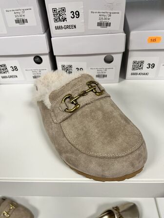 Damesko Slip on str. 39