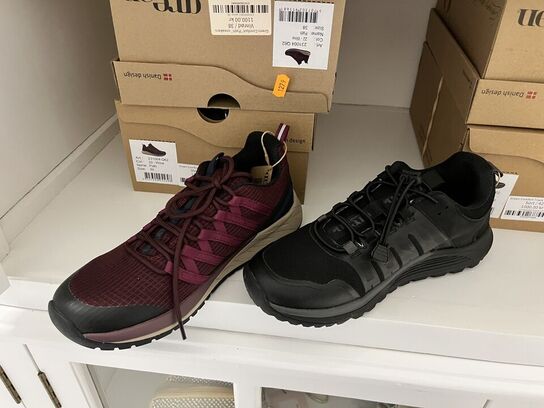 4 par damesko i blandet størrelser GREEN COMFORT PATH SNEAKERS