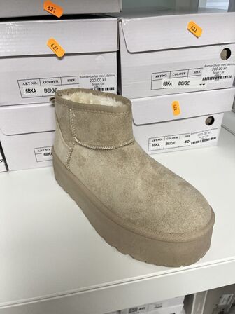 3 ks. Damesko i blandet størrelser