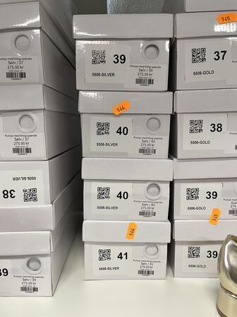 4 ks. Damesko i blandet størrelser 