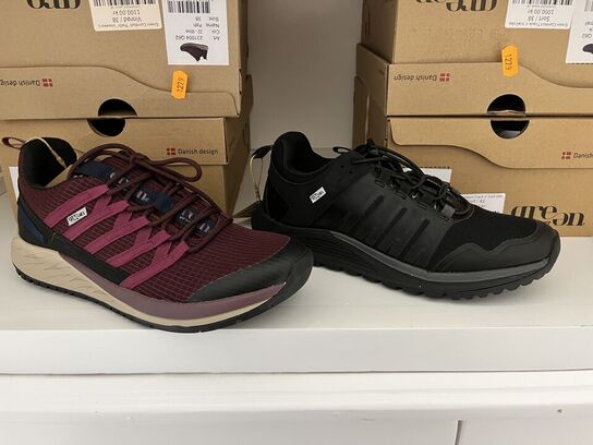 4 par damesko i blandet størrelser GREEN COMFORT PATH SNEAKERS