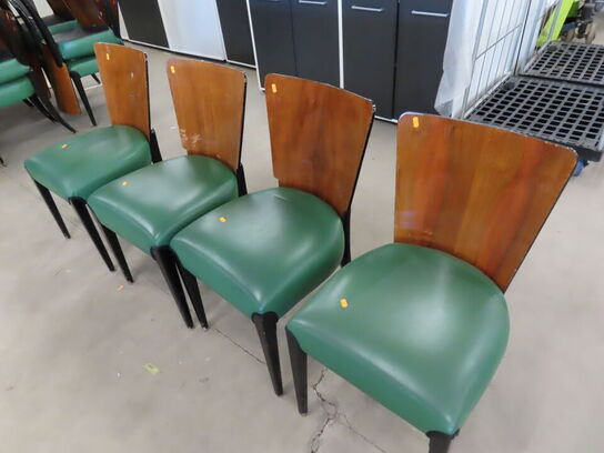 4 stk. Stole med træryg og grøn læder