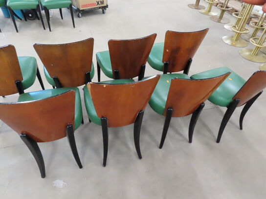 8 stk. Stole med træryg og grøn læder