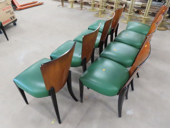 8 stk. Stole med træryg og grøn læder