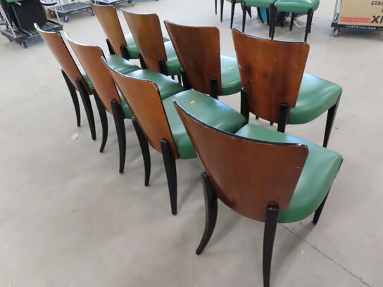 8 stk. Stole med træryg og grøn læder