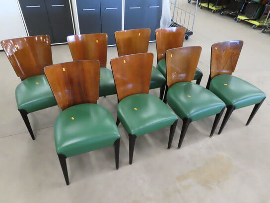8 stk. Stole med træryg og grøn læder