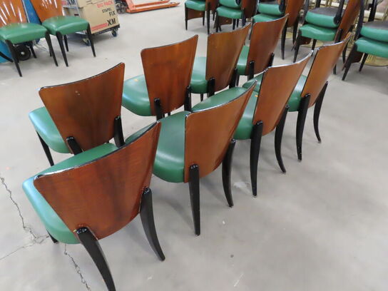 8 stk. Stole med træryg og grøn læder